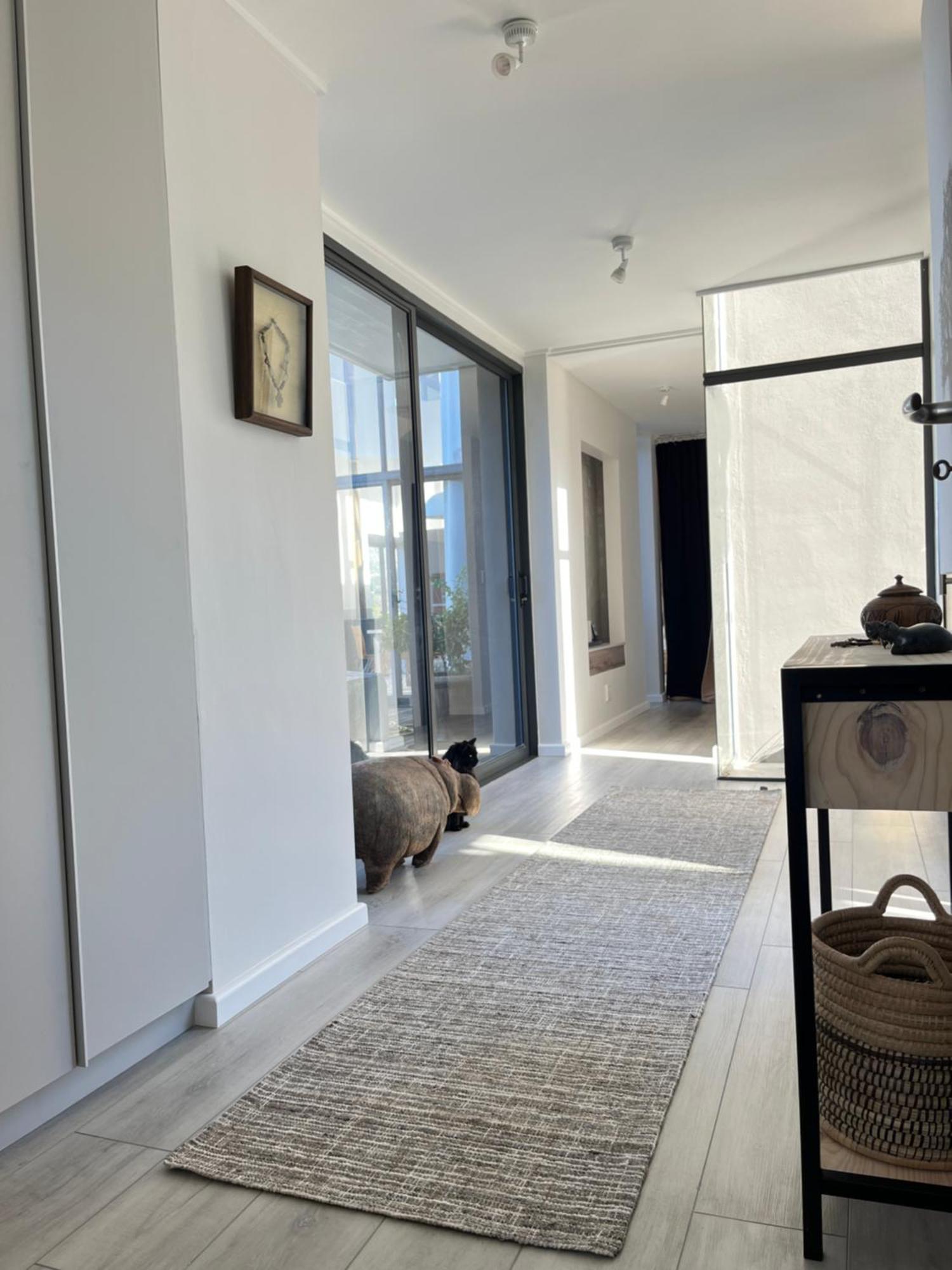 Designer Family With Views In Secure Estate * Cape Town