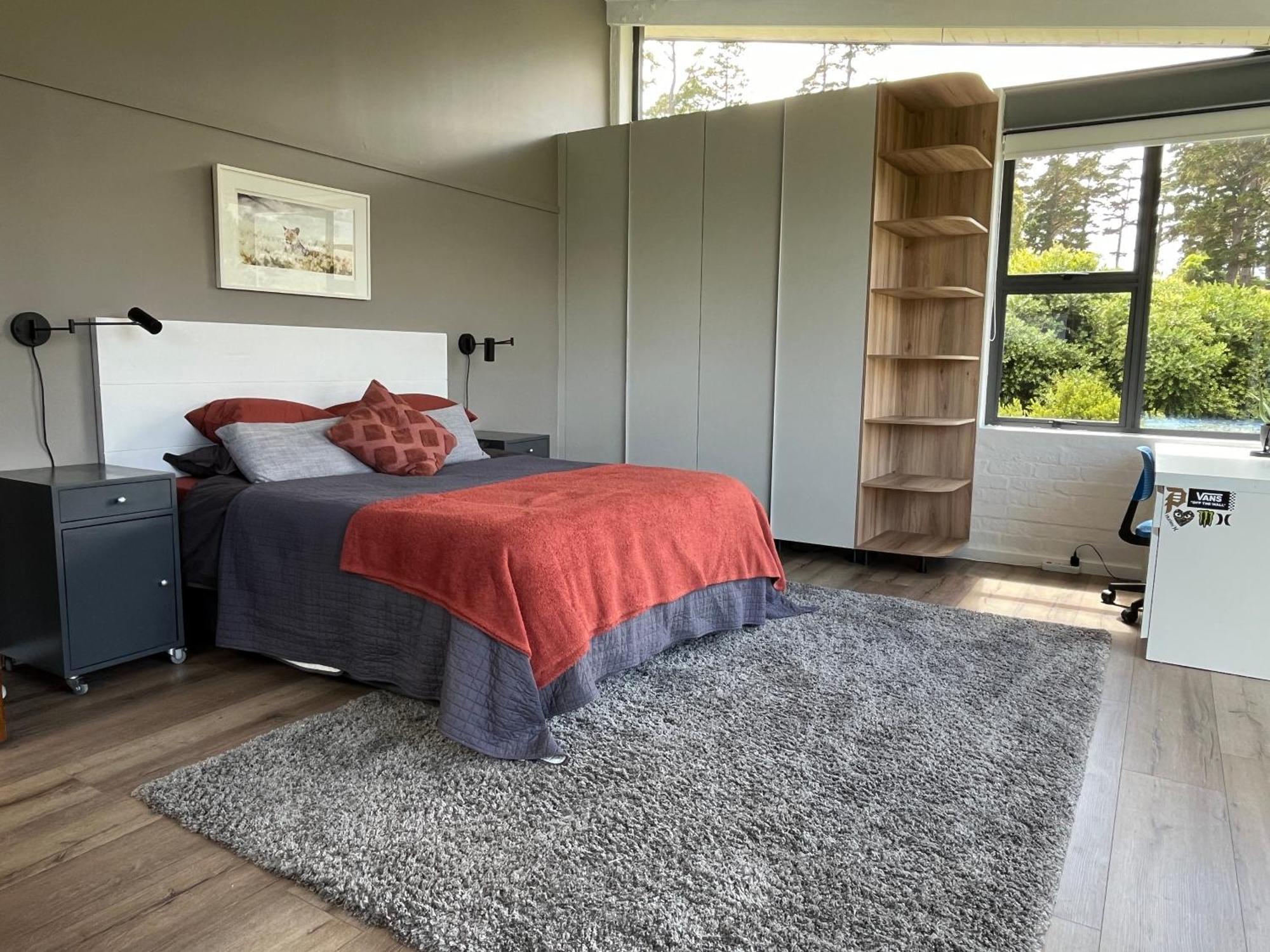 Villa Designer Family With Views In Secure Estate