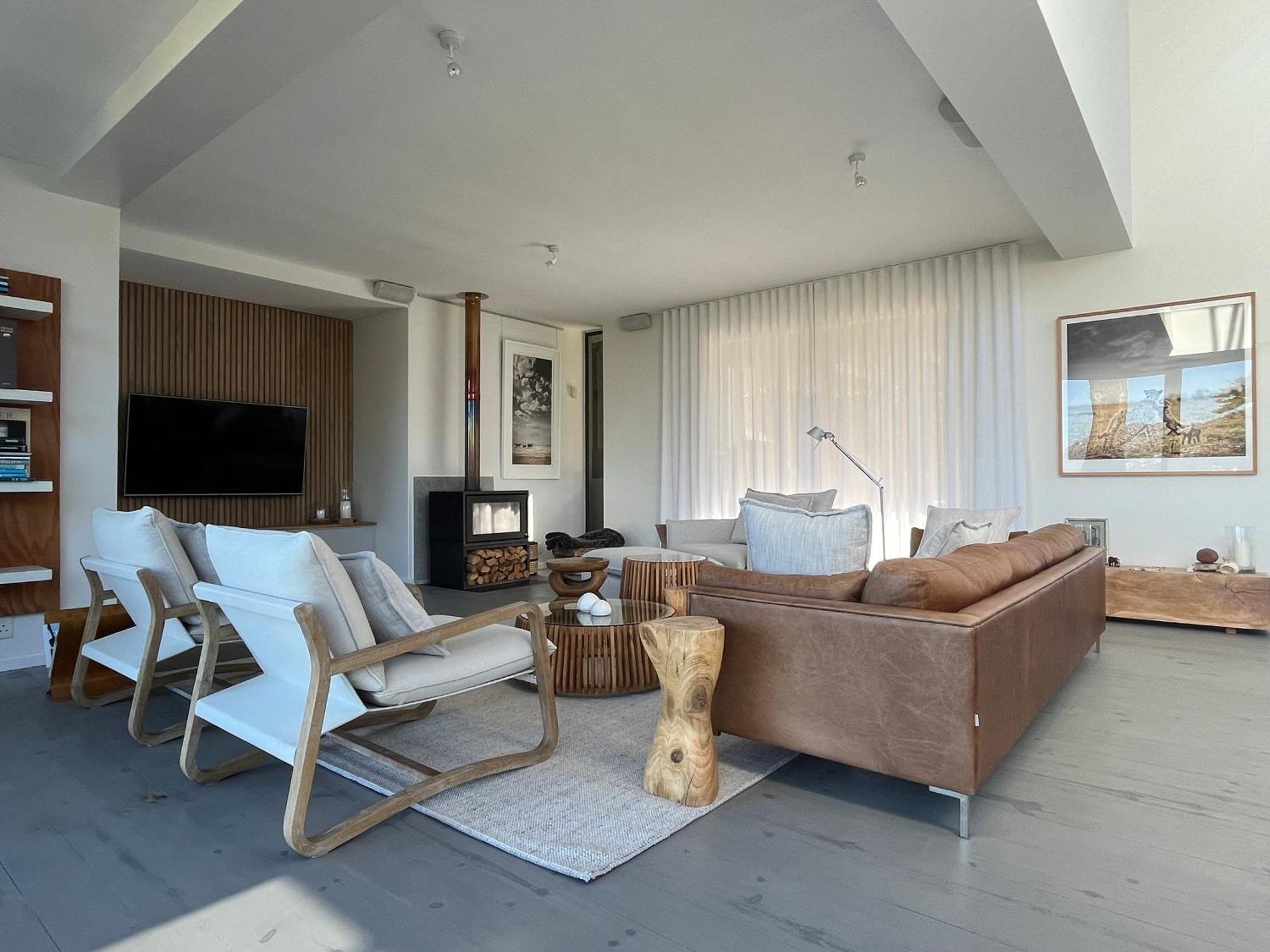 Villa Designer Family With Views In Secure Estate Cape Town