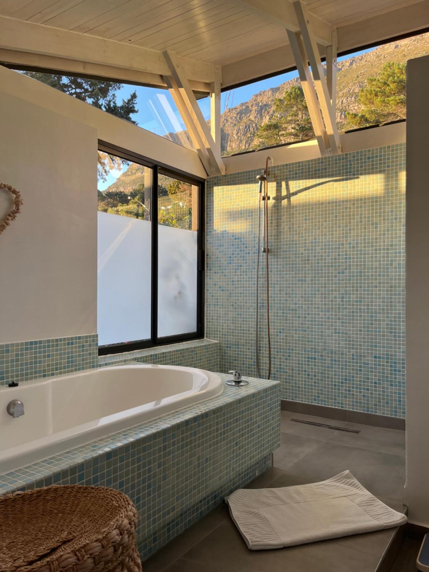 Designer Family With Views In Secure Estate